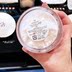 Nhật Bản AQMW che khuyết điểm kéo dài sandal trắng nhảy bướm nhung mật ong phấn trang điểm phấn lỏng 20g lỗ chân lông vô hình - Quyền lực phấn phut kiềm dầu Quyền lực