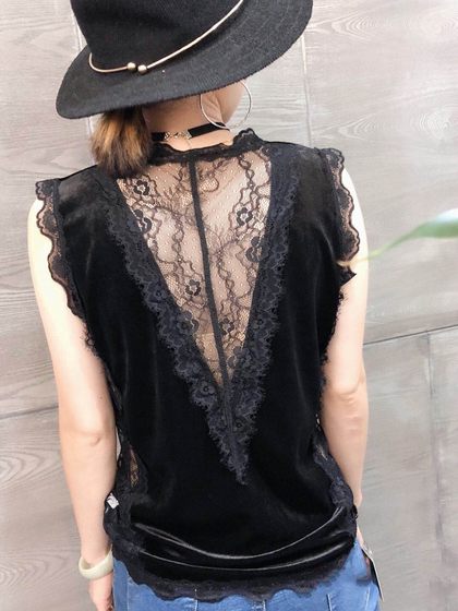 Spring and summer new style V-neck gold velvet vest for women with beautiful back, sleeveless lace, versatile bottoming shirt, trendy top