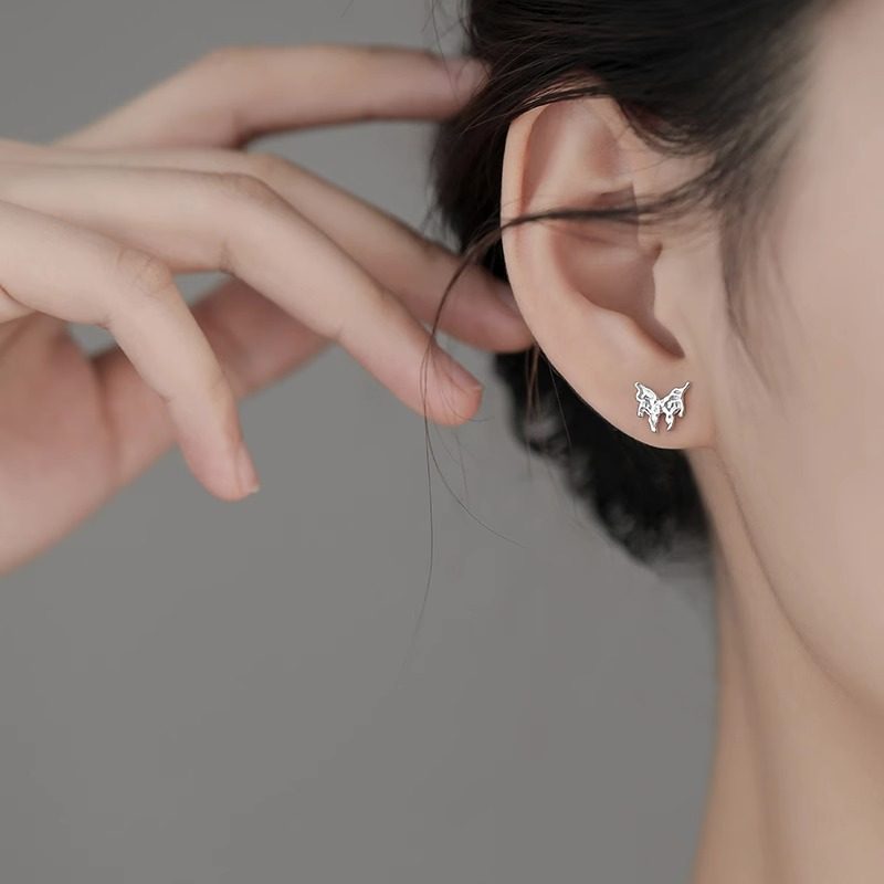 Серебряные серьги-бабочки с иглами S925 женские 2023 новые взрывные нишевые серьги высокого класса легкие роскошные серьги неправильной формы