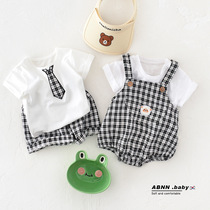 Baby suit Summer new short sleeve shorts Two sets Korean version of male and female baby grid braces Harvest one-piece clothes