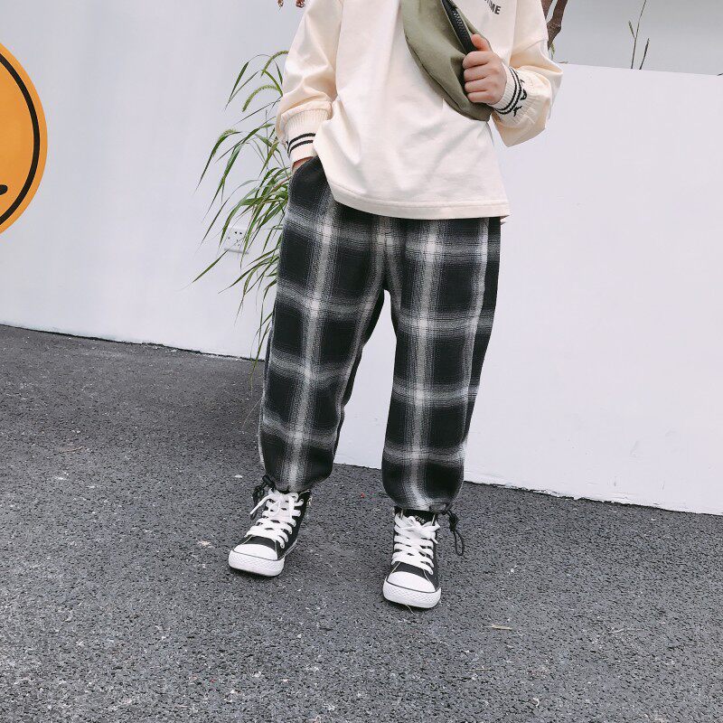 Boys' casual pants 2020 new spring and autumn children's Korean version of the Hong Kong style personality trousers casual all-match trousers trend