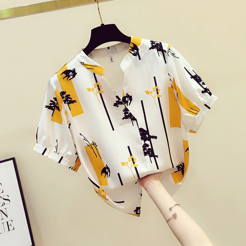 Korean design sense niche printed chiffon shirt women's short-sleeved 2020 summer new loose western style retro shirt