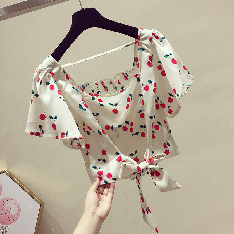 South Korea's short - sleeved short - sleeved girl 2020 new repair behind a small design sensation of the tide of niche printed clothes