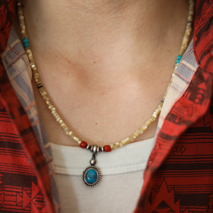 Golden Sugar Retro Indian Style Mother-Of-Pearl Turquoise Silver Pendant Couple Handmade Necklace