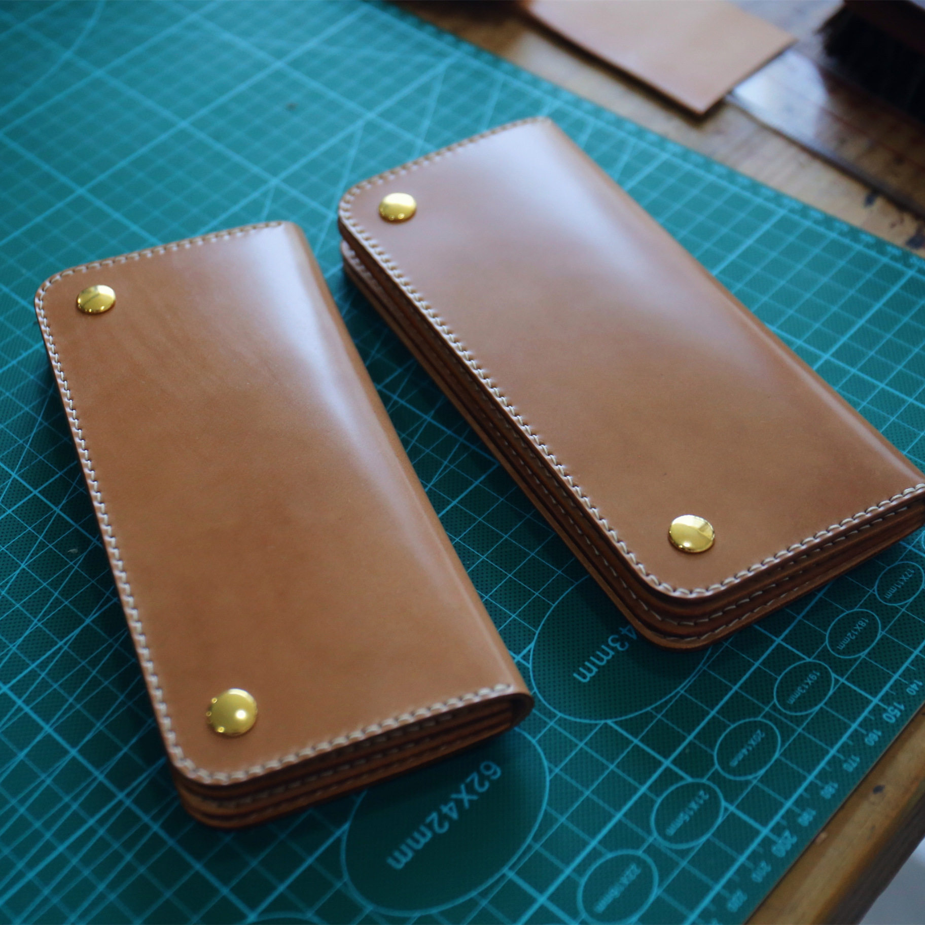 Horse Liu Hand Day Style Multilayer Bull Leather Couple Long Version Wallet Head Layer Cow Leather Primary Color Horse Butt Leather Customized Lettering