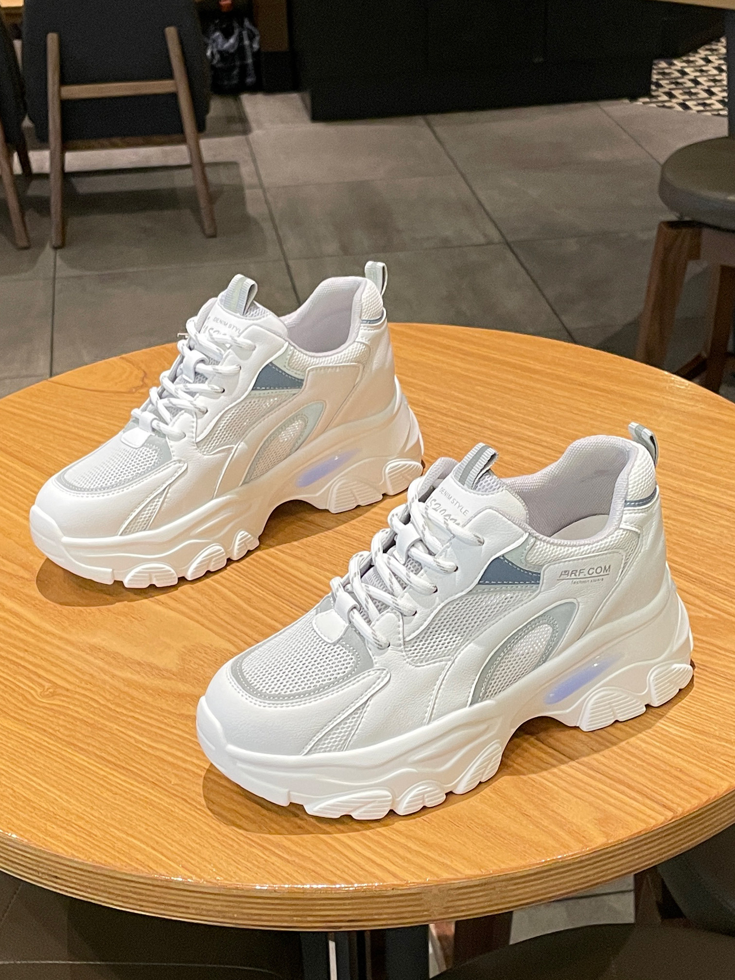 Inner heightening design of the welfare of the dwarf girl paper ~ old daddy shoes women's summer net red 100 hitch a thick base small white shoe