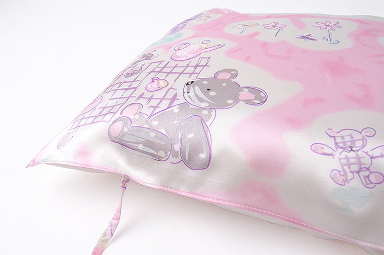 Lụa crepe satin gối cartoon bé trẻ sơ sinh da thân thiện với in lụa tinh khiết gối Four Seasons trẻ em ngủ - Khăn gối vỏ gối anime