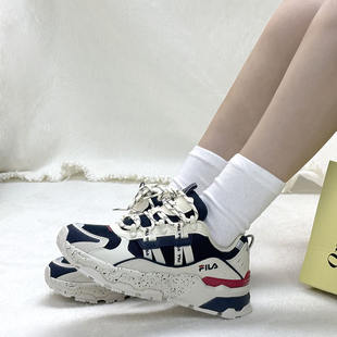Fashionable breathable retro sneakers for leisure