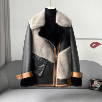 Original ecological sheep fur integrated female short section 2023 Winter new mink whole mink leather big coat locomotive leather grass jacket