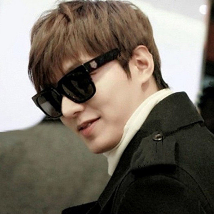 Korean version tiger head big square sunglasses wholesale men and women retro color film sunglasses sunglasses factory direct sales