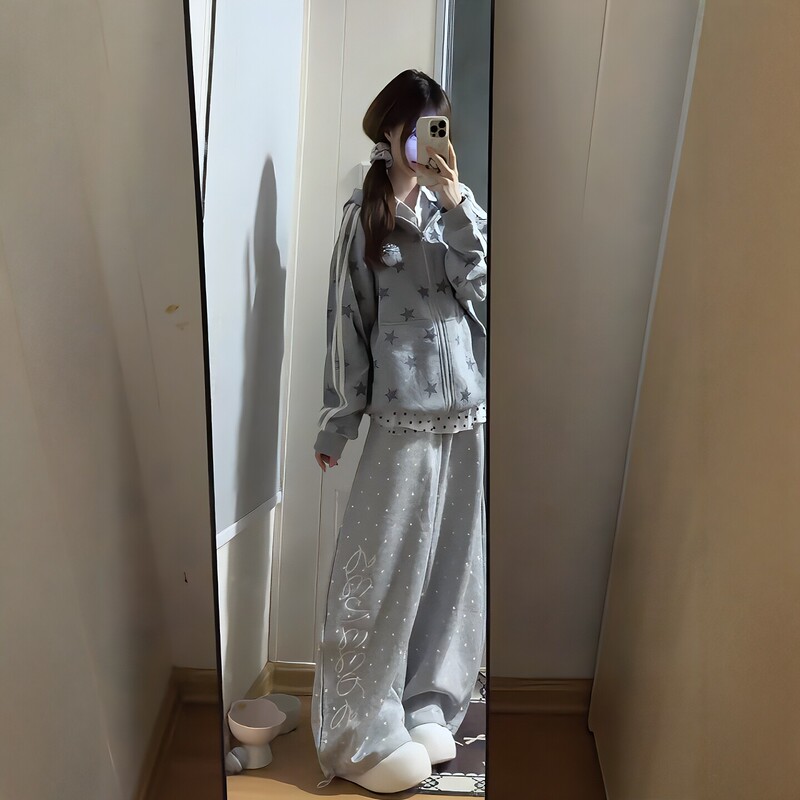 Korean Sweet Style Casual Sports Suit for Women, Spring and Autumn Star Print Hooded Zipper Sweatshirt and Wide-Leg Pants Two-Piece Set Korean Sweet Style Casual Sports Suit for Women, Spring and Autumn Star Print Hooded Zipper Sweatshirt and Wide-Leg Pants Two-Piece Set