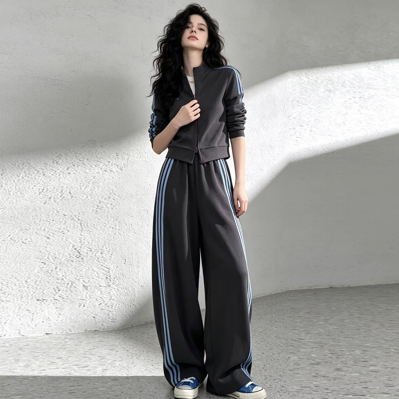 High-End Casual Sports Suit for Women, Autumn 2026 New Fashion Gray Sweatshirt and Long Pants, a Complete Two-Piece Set High-End Casual Sports Suit for Women, Autumn 2026 New Fashion Gray Sweatshirt and Long Pants, a Complete Two-Piece Set