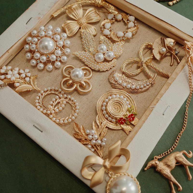 Anne Castle | Baroque Western Antique Pearl Vintage Gold Matte Trâm Vintage Vintage - Trâm cài ghim cài áo PNJ