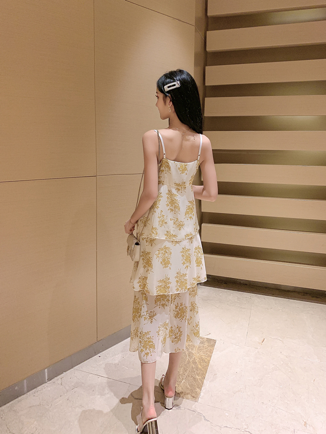 VK旗艦店 韓國風名媛氣質碎花吊帶蛋糕裙雪紡無袖洋裝