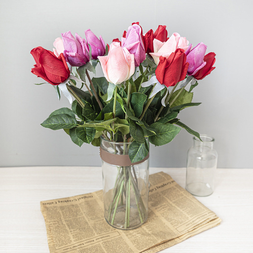 Single - handed wet roses simulation roses seventh - night Valentine's Day home decoration handheld flowers