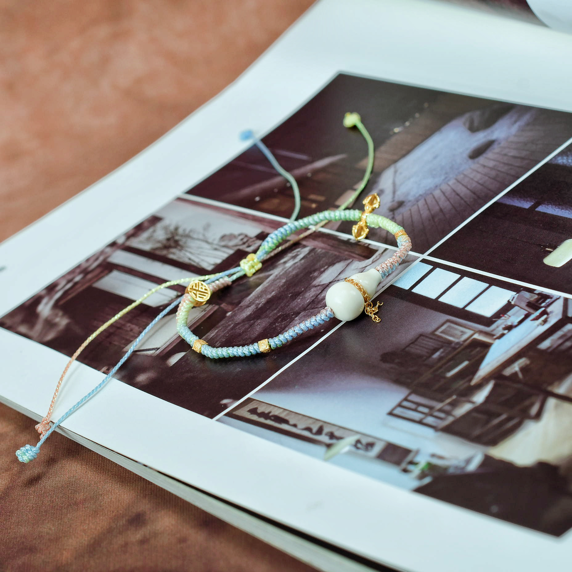 穿越时空的手链：解读猛犸牙佛珠的传奇之美