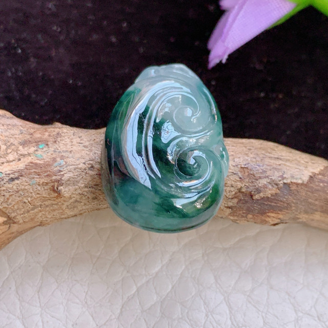 Lz real shot 25.3*16.5*5 natural jade Ruyi Lan Yun everything goes smoothly small Ruyi jade pendant jade pendant