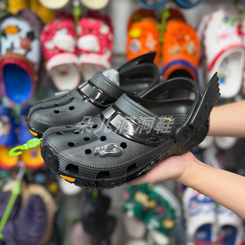 Batman Co-Branded Parent-Child Clogs Eva Beach Shoes River-Tracing Shoes Slip-On Sandals Slippers