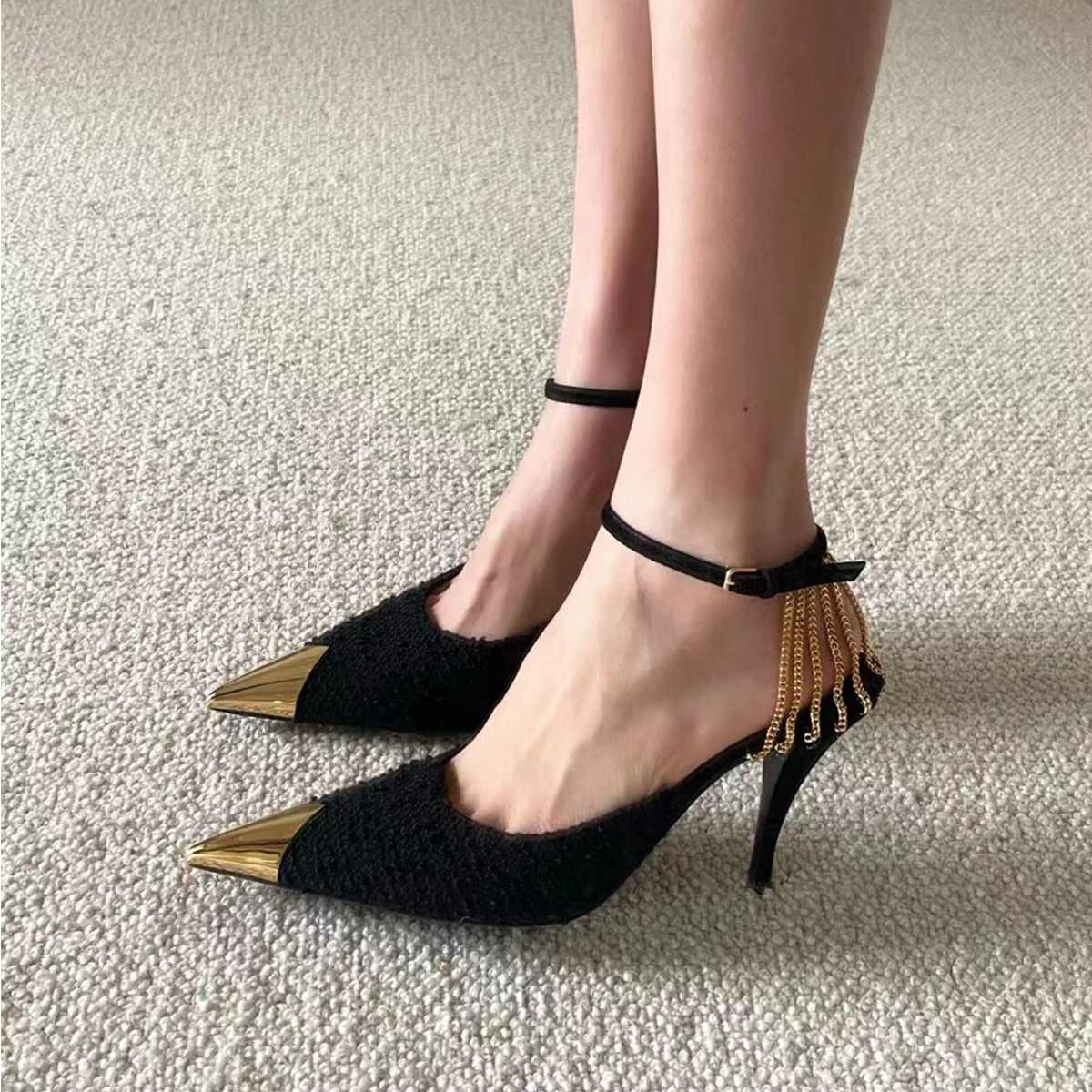 Park Choi Inrose with the same paragraph 2021 New Black High heel Shoe Women chain Metal Sexy pointed Fine heel Single Shoe