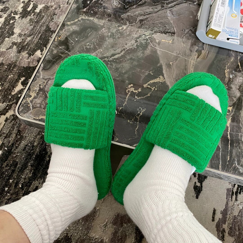 2021 new lovers Mao Mao slippers can be worn out of green 100 Lap Shoes Women Ins Tide Fried Street Thick Bottom Fashion Fairy