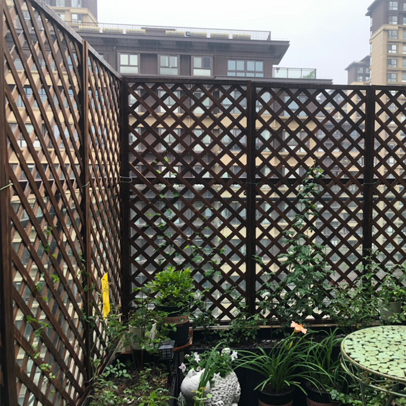 Thickened wooden fence fence courtyard outdoor carbonized solid wood grid climbing rattan flower frame wooden fence partition wooden guardrail