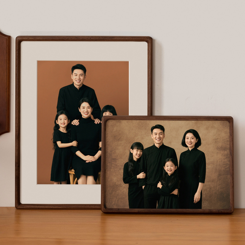 Black Walnut Family Portrait Solid Wood High-End Photo Frame with Photo Printing and Mounting 10inch Tabletop/Wall-Mounted Wedding Photos Black Walnut Family Portrait Solid Wood High-End Photo Frame with Photo Printing and Mounting 10inch Tabletop/Wall-Mounted Wedding Photos