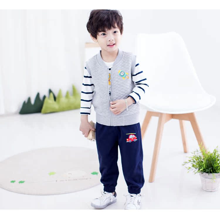 Áo vest bé trai mùa xuân và mẫu mùa thu mỏng mùa hè nam vest bé 3 tuổi 5 mùa thu 2018 trẻ mới mặc áo gile nhung trẻ em
