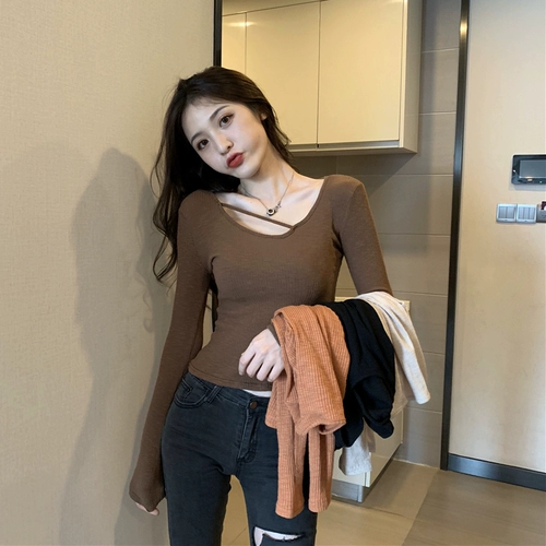 Демисезонный приталенный сексуальный приятный телу лонгслив, круглый воротник, коллекция 2023, в обтяжку