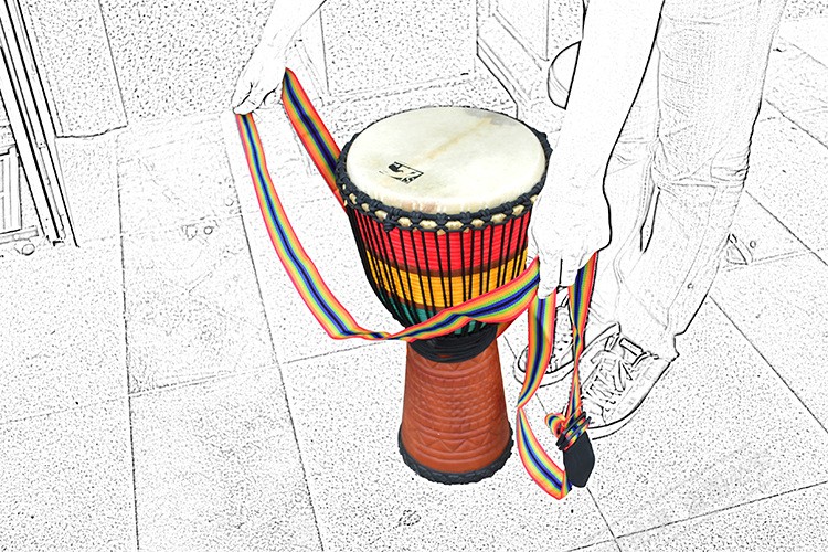 Trống tay trống châu Phi dây đeo vai Lijiang tambourine xách tay tải nhanh trống cầu vồng màu nylon nhạc cụ dây đeo - Phụ kiện nhạc cụ dây đàn