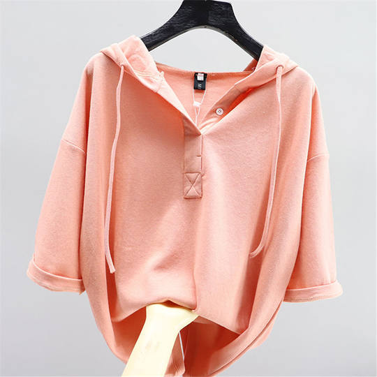 The clearance counter has withdrawn the extra large fat mm300Jin [Jin is equal to 0.5kg] fashionable thin sweatshirt for women, slim short-sleeved T-shirt for women