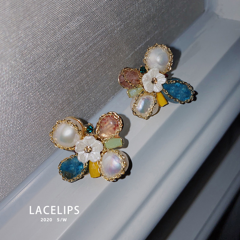 LaCelips flowers are so beautiful ~ Baroque light luxury luxury luxury exaggerated crystal earrings earrings women