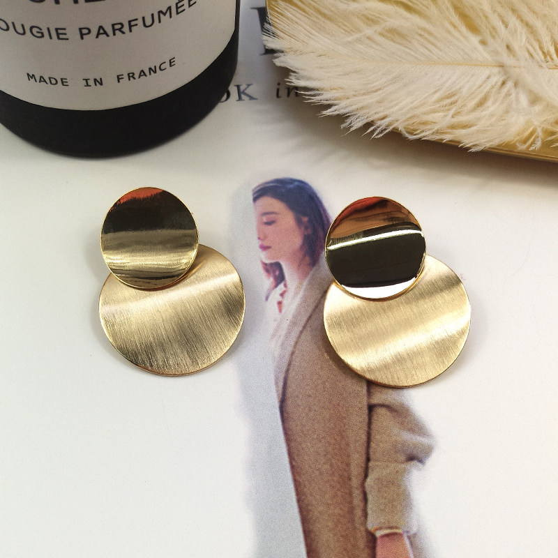 European and American retro exaggerated matte round metal earrings Female simple temperament stud earrings personality earrings fashion accessories