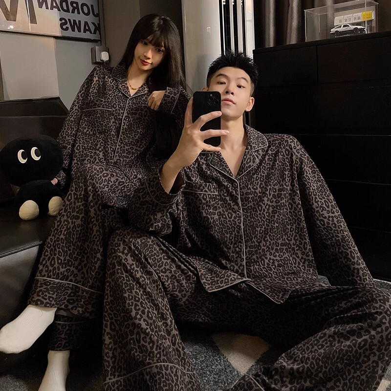 2025 Autumn and Winter Leopard Print Couple's Pajamas, Men's Long-Sleeved High-End Style, New Winter Style, Women's Home Wear That Can Be Worn Outside
