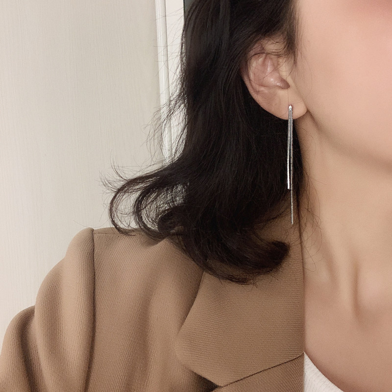 Silver needle earrings 2022 new trendy net red tassel earrings female earrings long version temperament Korean fashion high-end simple
