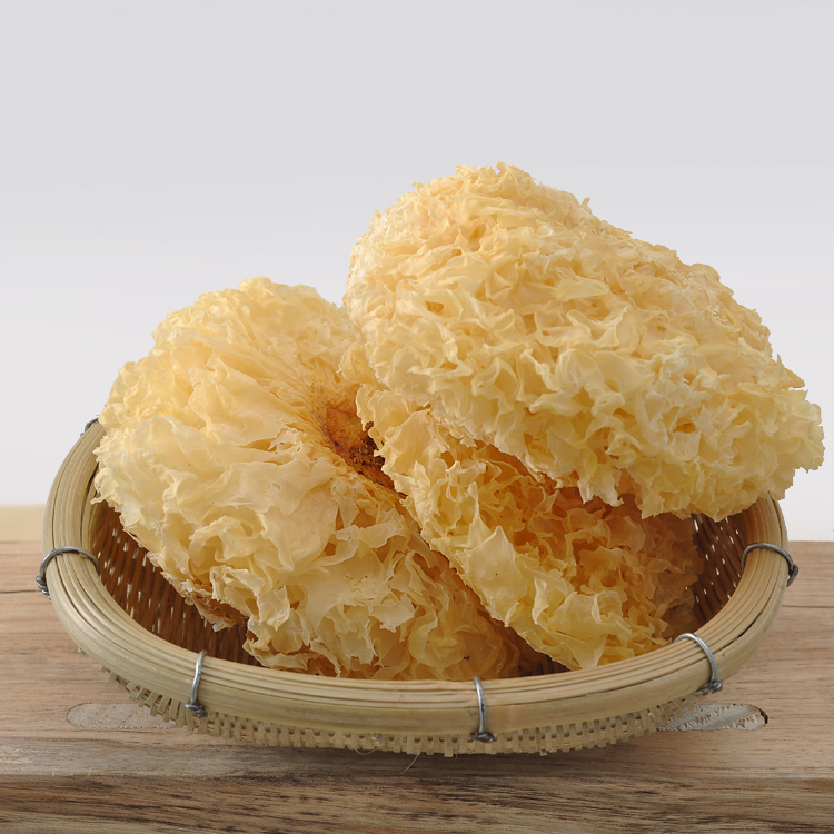 (Mountain tip Lily)Guizhou silver fungus White fungus Deep mountain Qinggang wood natural growth 100g soft waxy