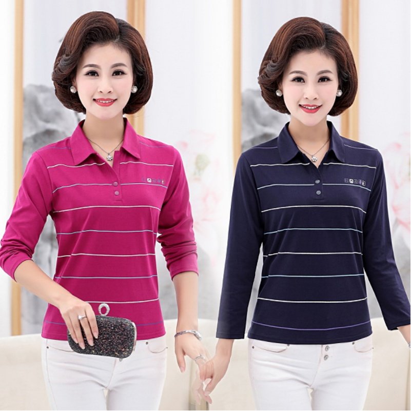 Middle-aged woman spring and autumn led with striped long sleeves t-shirt outside the autumn wearing a collar-collar shirt