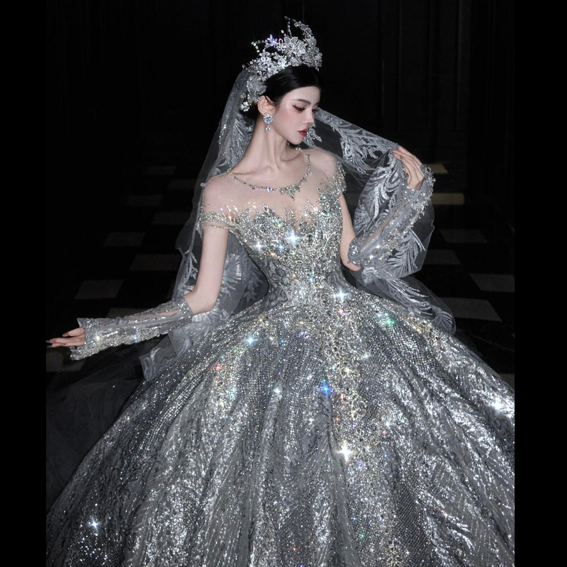 One-Shoulder Heavy-Duty Wedding Dress for Brides, 2026 New Model, Petite Size, High-End Texture, Custom-Made French-Style Main Gown with Long Train