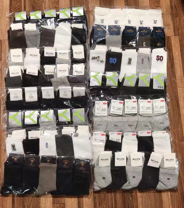 Socks Are Mixed Styles, No Specific Designs, Mainly Cotton Socks, Comfortable and Breathable, Suitable for All Seasons, Easy to Wear and Versatile. 29.9 Yuan/10 Pairs