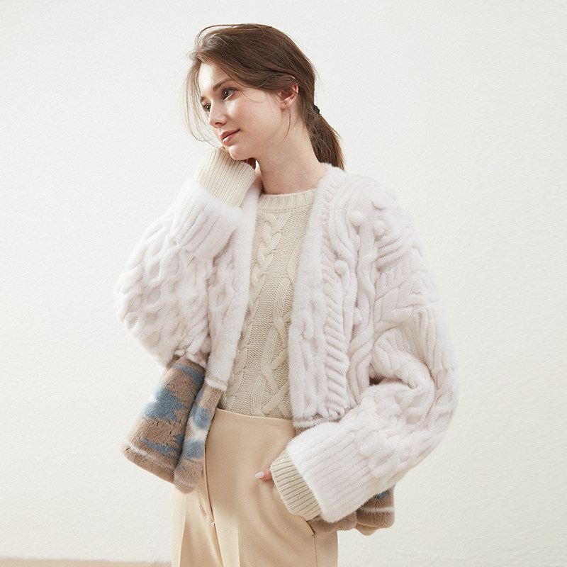 QIQI fur mink fur coat women's short contrast v-neck long sleeve mink ball mink velvet mink jacket