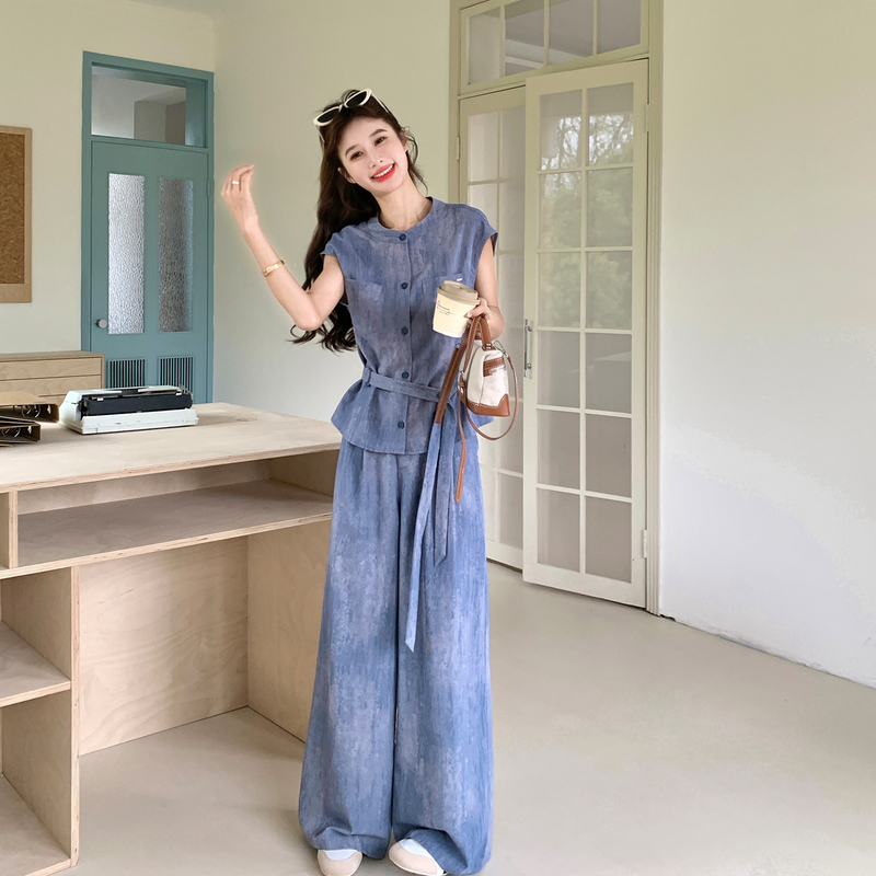 Blue Design-Inspired Lazy Style Smudged Color Set for Women, 2026 Summer New Casual Tie-Up Top and Wide-Leg Pants Two-Piece Set