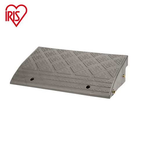 Алиса шаг -подушка склона подушки на открытом воздухе.