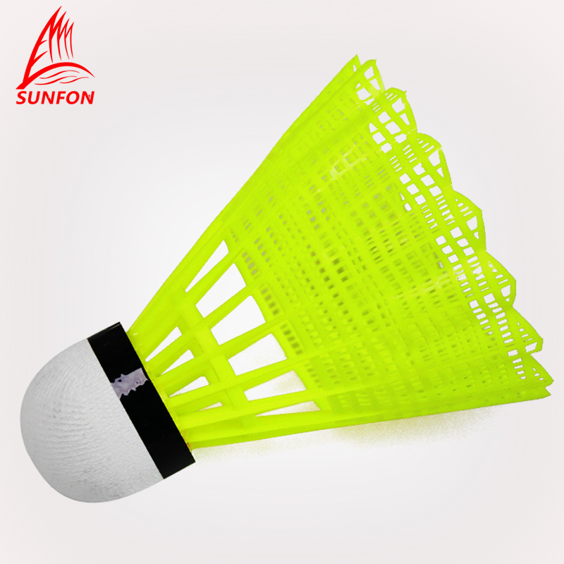 Volke stable and resistant training with ball plastic nylon ball outdoor competition training with ball-resistant Wang badminton