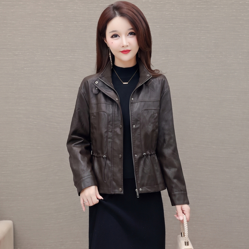 Design-Inspired Retro Fashion Short Leather Jacket for Women, Pu Leather Zip-Up Jacket in Cherry Red, Fall 2026