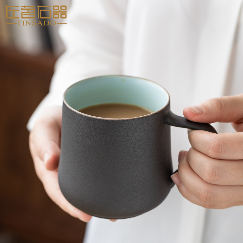 Left and right ceramic cup mug handle Japanese household water cup coffee cup with spoon Cup retro tea cup female