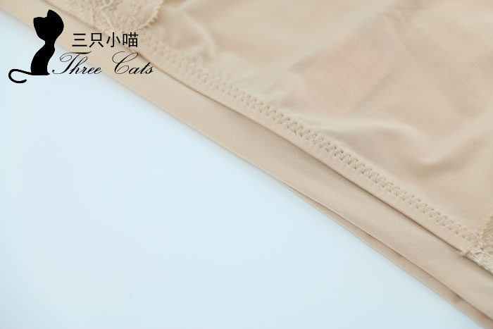 Slip jeunesse en soie Ice - Ref 645243 Image 32