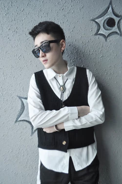 Xu hướng áo len nam size nhỏ áo vest nam vest nam cardigans gió đại học hoang dã Anh khí lười áo len nam hàn quốc