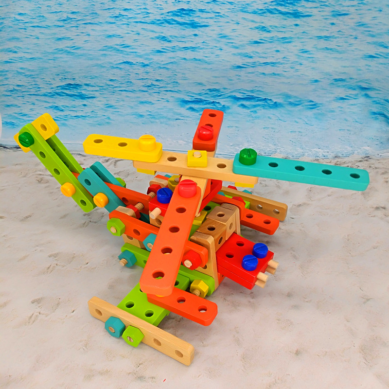 Children screw nut combination disassembly model assembly puzzle toy kindergarten materials in large class construction area