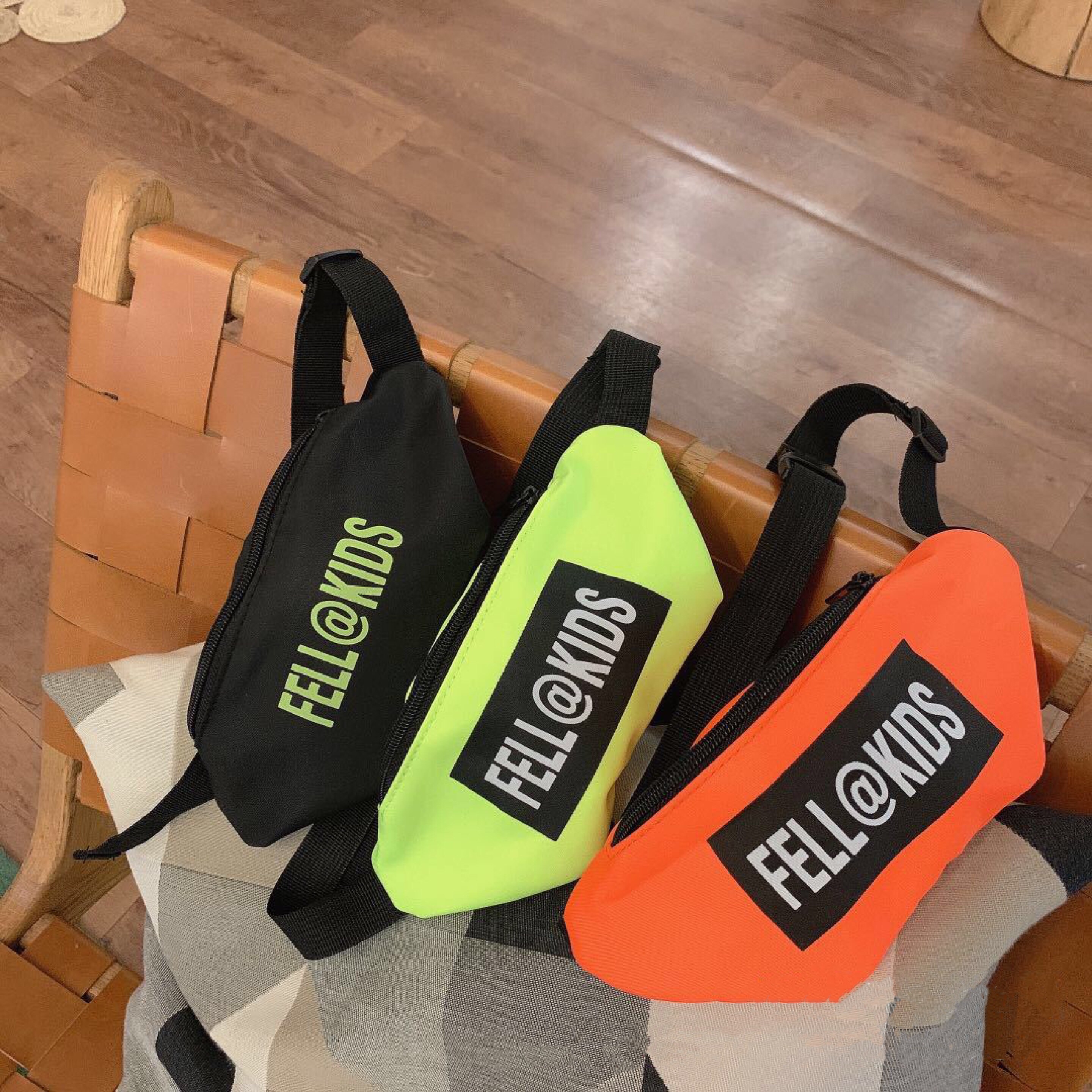 Child Skew Bag Boy Girl Girl Baby Bag Bag Kid Single Shoulder Bag Small Satchel Pocket Tide Card Korean version