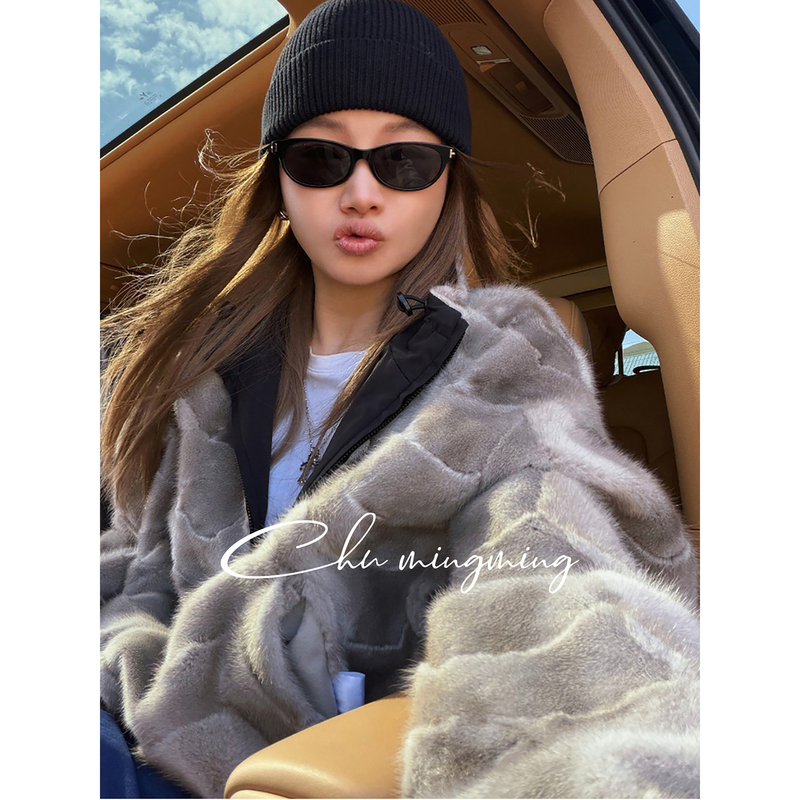 Chu Chu Niu【Silver Mink】Imported Mink Fur 2026 New Autumn and Winter Double-Wear Stand Collar Coat for Women Chu Chu Niu【Silver Mink】Imported Mink Fur 2026 New Autumn and Winter Double-Wear Stand Collar Coat for Women