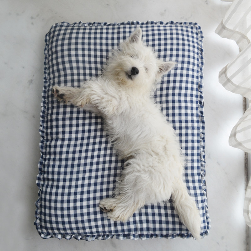 Dog cushions in winter can be torn down in a way more than a bear Snownery small and medium-sized dog pooch Versatile Pet Sleeping Mat All Season